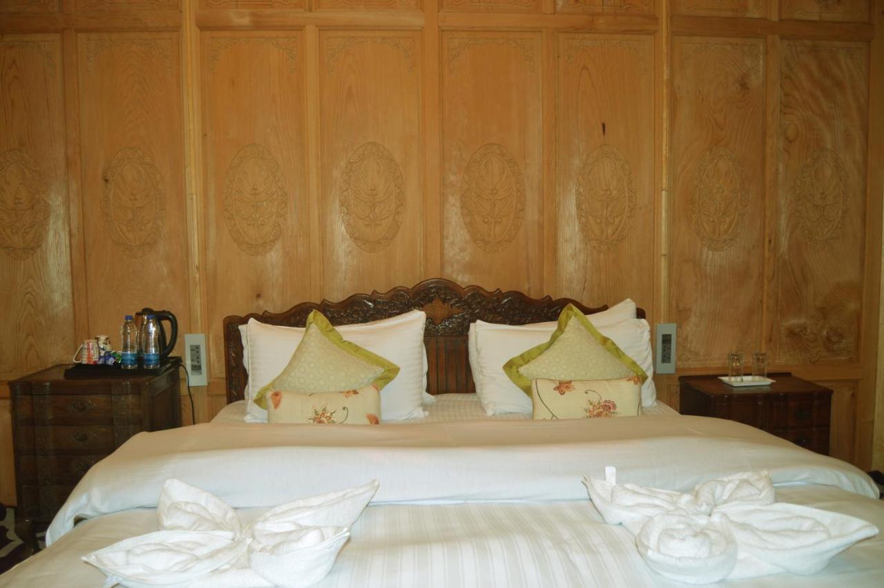 Luxury Prince Of Kashmir Hotel 5*