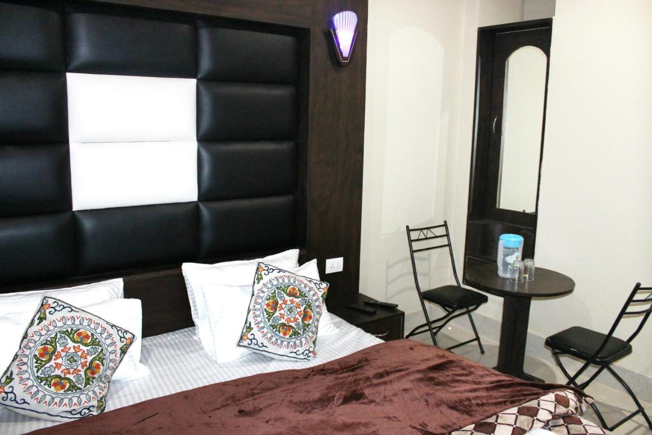Samar Hotel Srinagar (Jammu and Kashmir)