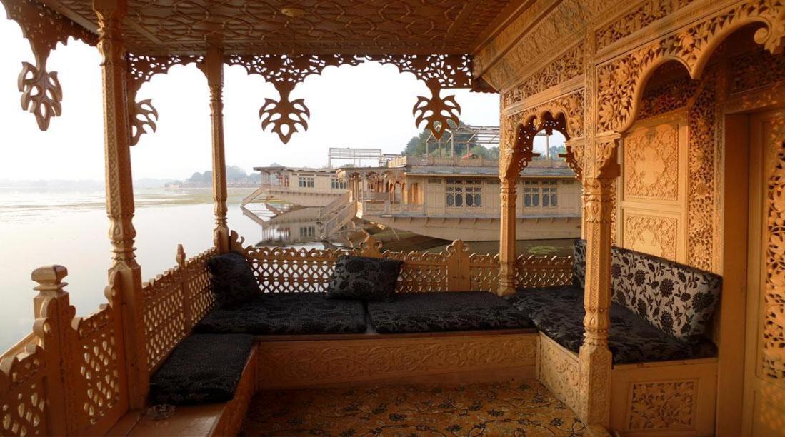 Botel Yadgaar Houseboats Srinagar (Jammu and Kashmir)