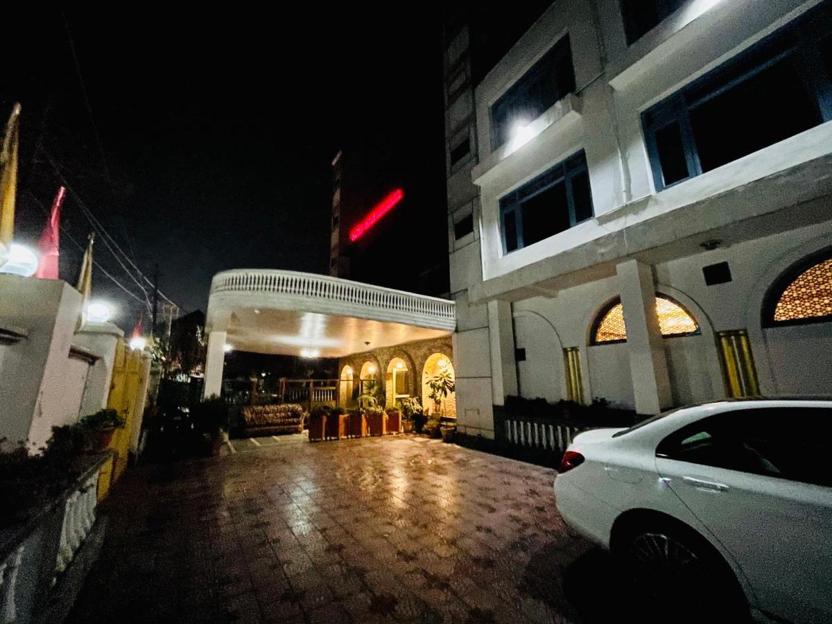 Hotel International Srinagar (Jammu and Kashmir)