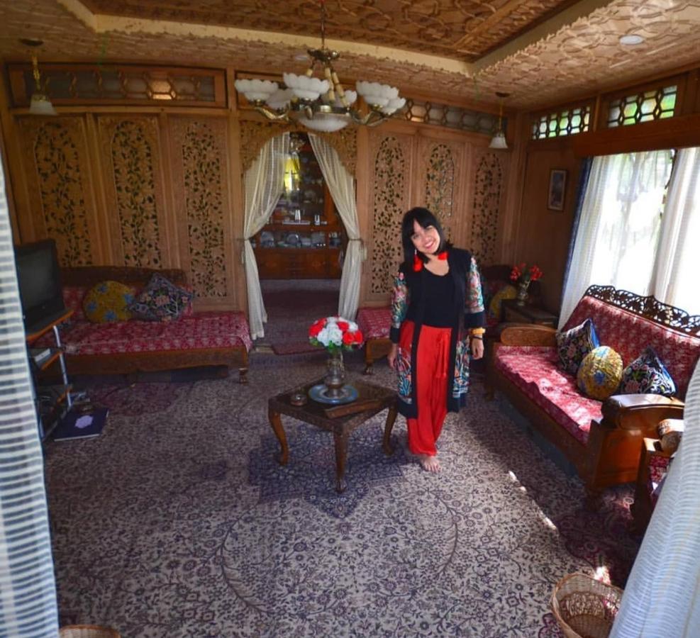 The Shelter Group Of Houseboats & Tour Organiser Srinagar (Jammu and Kashmir)