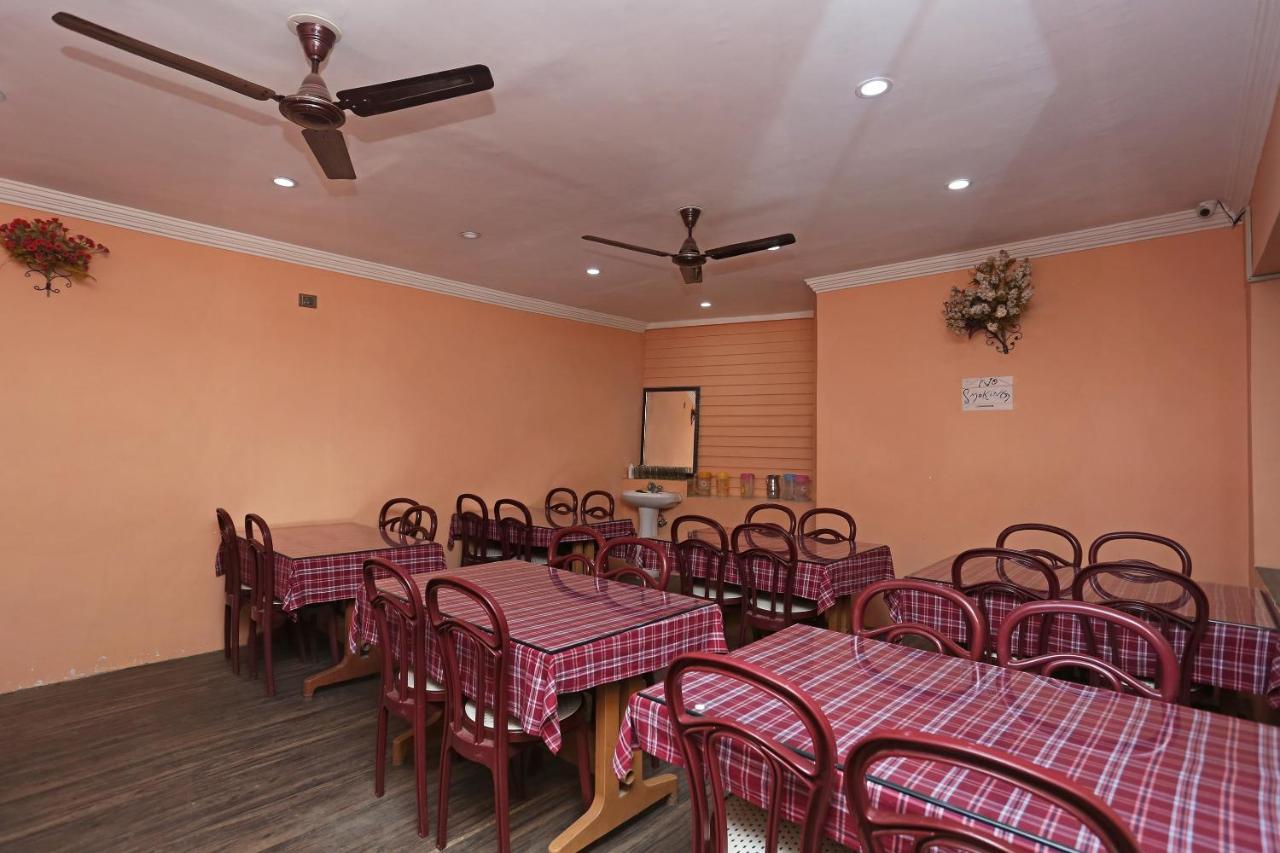 Oyo 4487 Al Azra 3* Srinagar (Jammu and Kashmir)