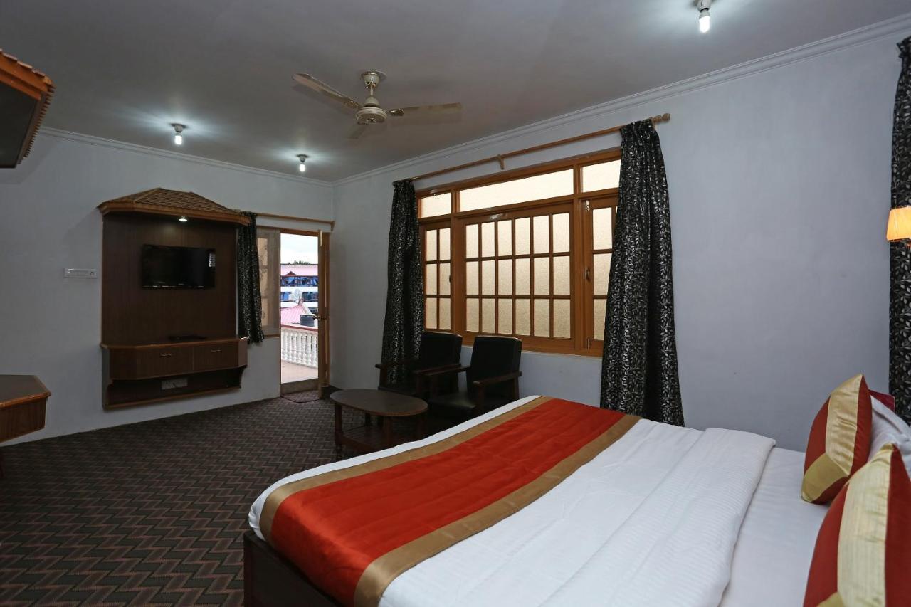 Oyo 4487 Al Azra 3* Srinagar (Jammu and Kashmir)