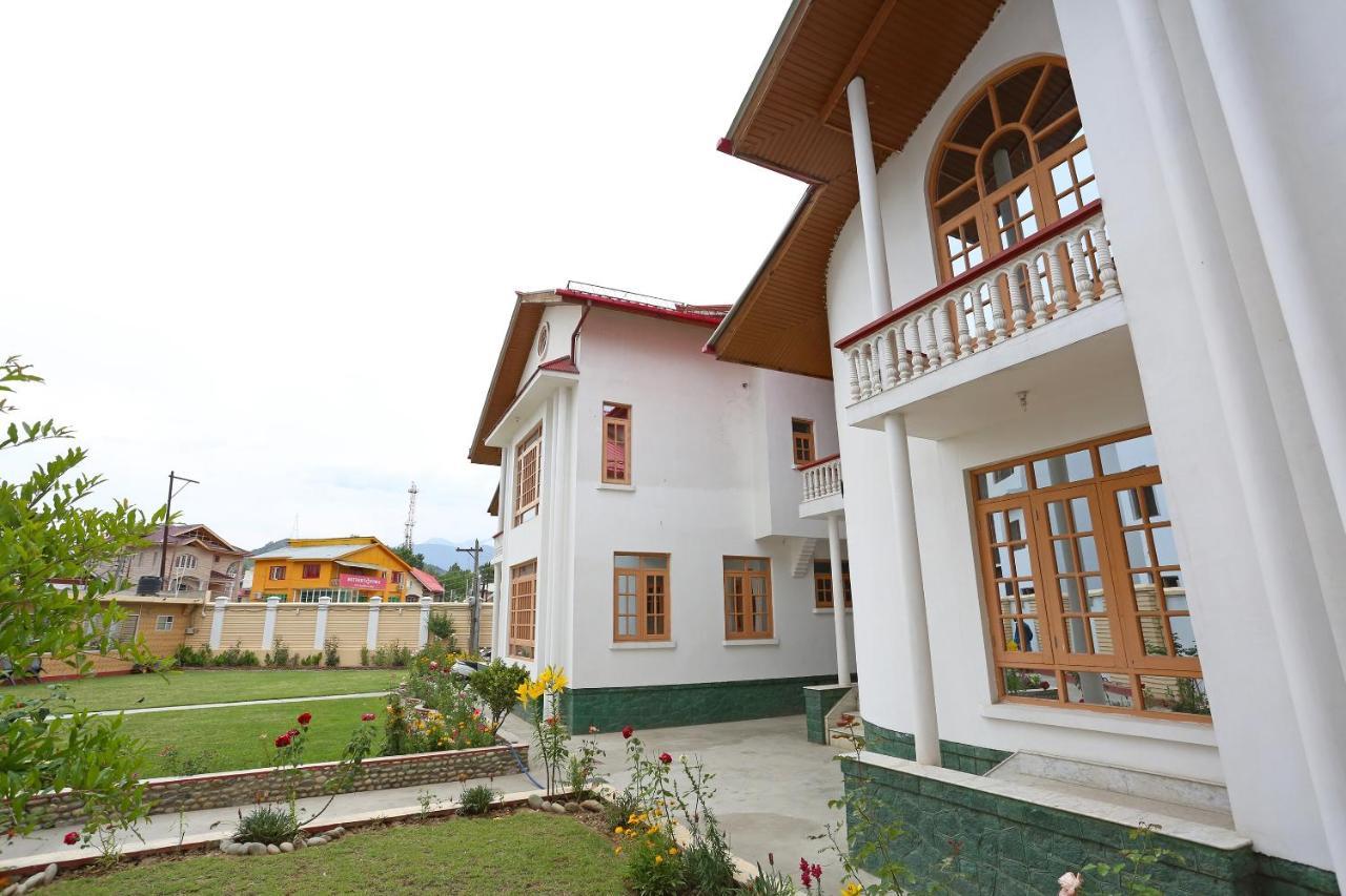 Hotel Oyo 4487 Al Azra
