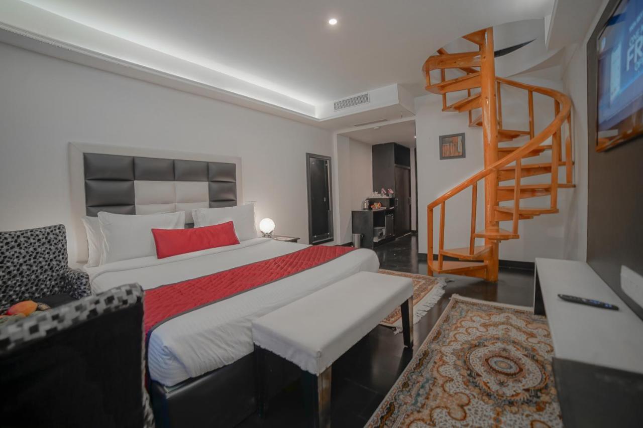 Hotel Rose Petal 4*