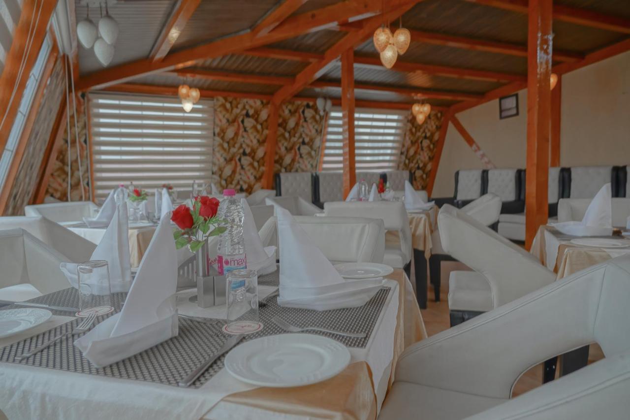 Hotel Rose Petal 4*