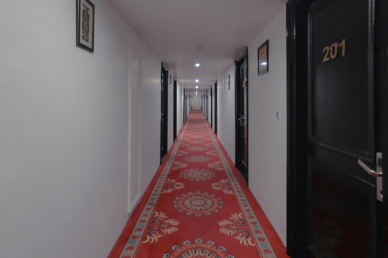 Hotel Rose Petal 4*