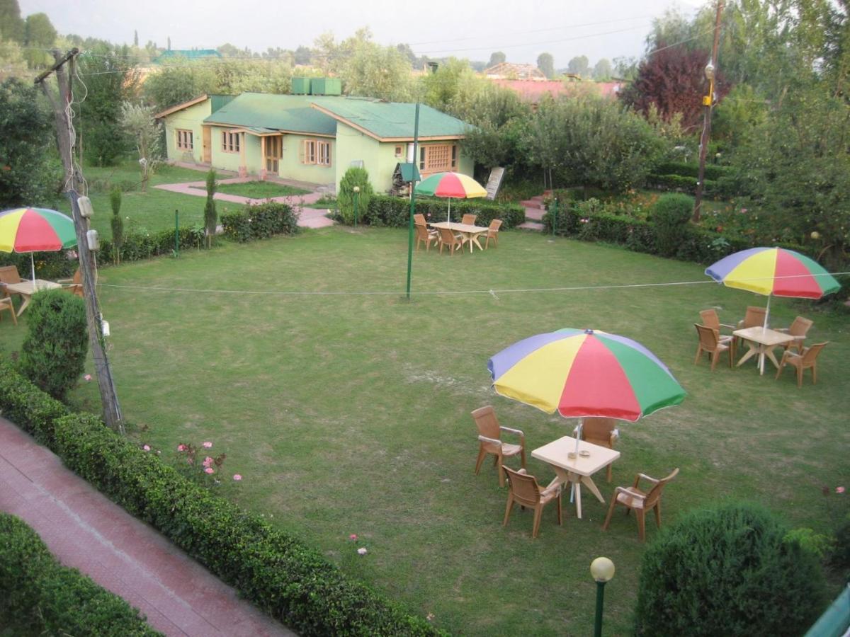 Wangnoo Heritage Houseboats Hotel Srinagar (Jammu and Kashmir)