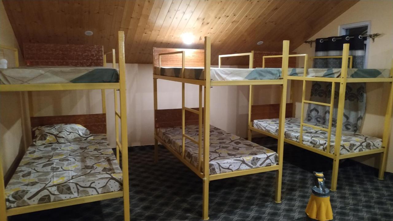 Urban Den Bed & Breakfast *