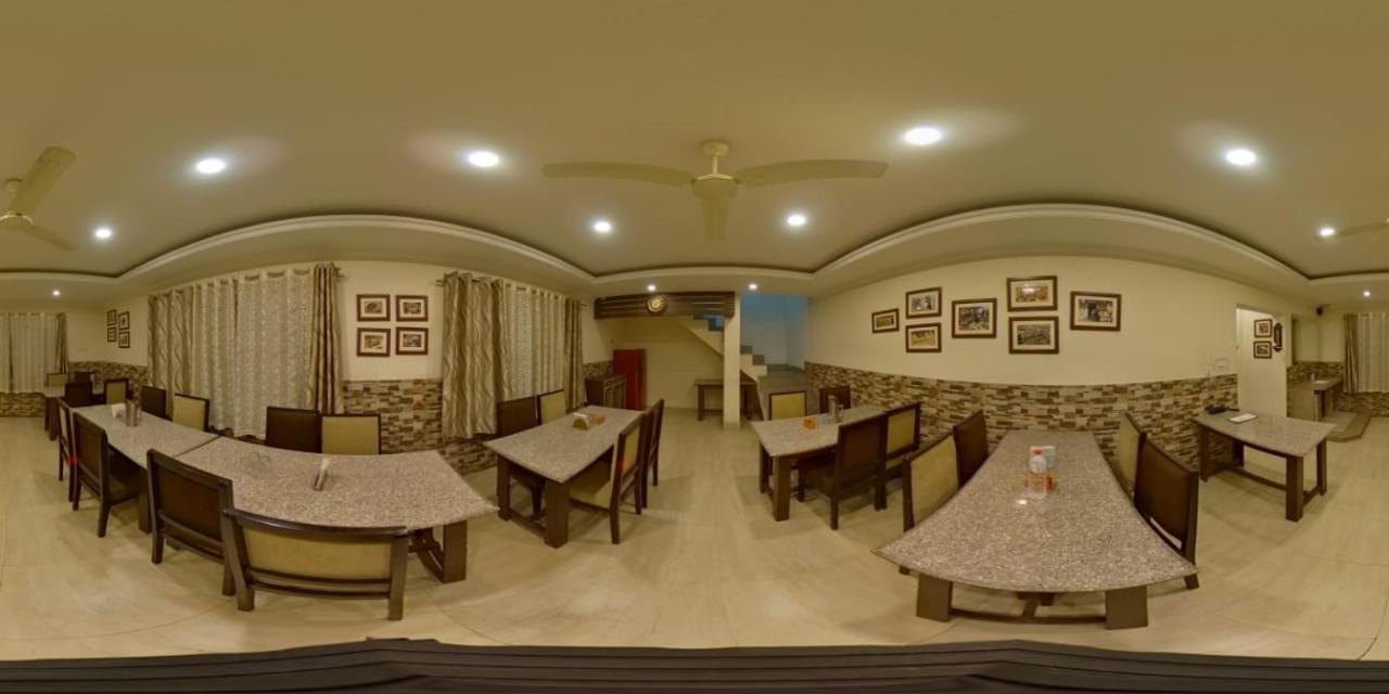 Lee Heritage * Srinagar (Jammu and Kashmir)