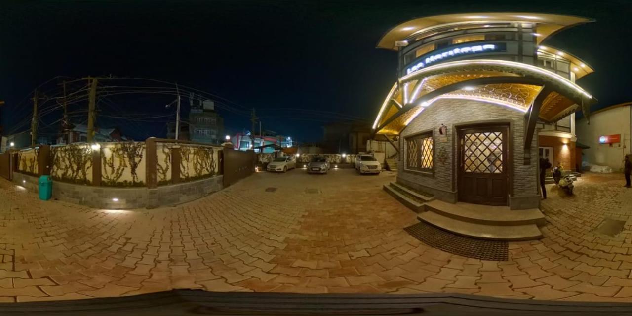 Lee Heritage * Srinagar (Jammu and Kashmir)
