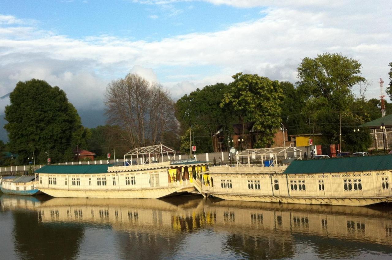 The Shelter Group Of Houseboats & Tour Organiser Botel Srinagar (Jammu and Kashmir)