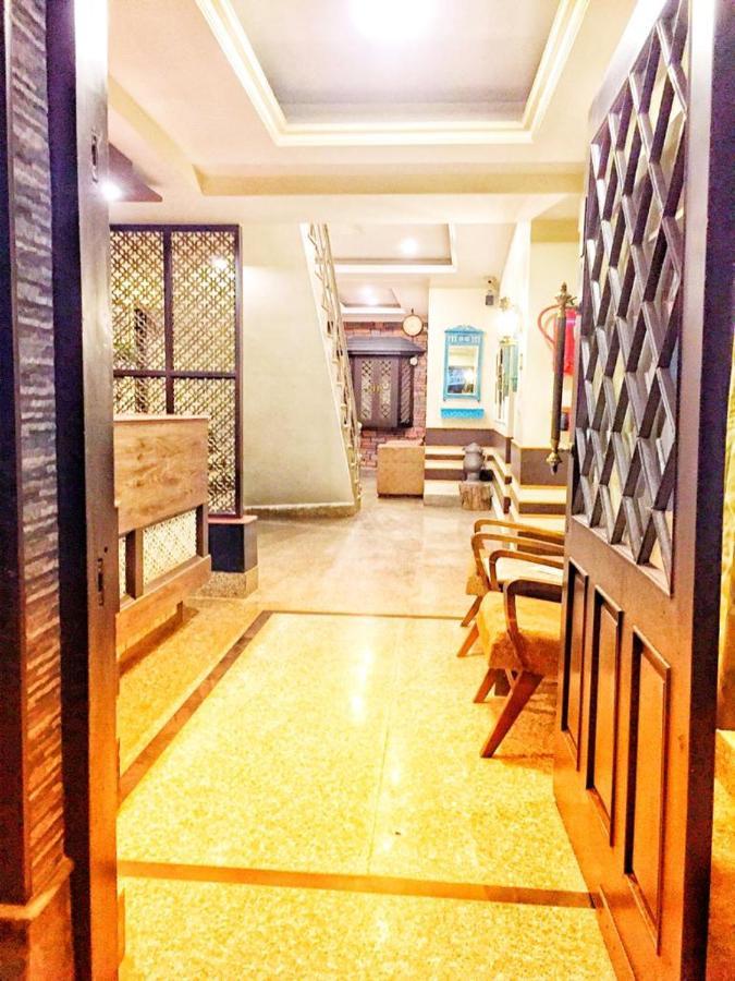 Hotel Lee Heritage Srinagar (Jammu and Kashmir)