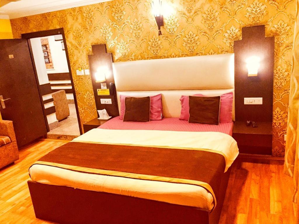 Lee Heritage * Srinagar (Jammu and Kashmir)