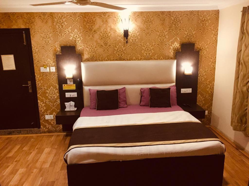 Lee Heritage Hotel *