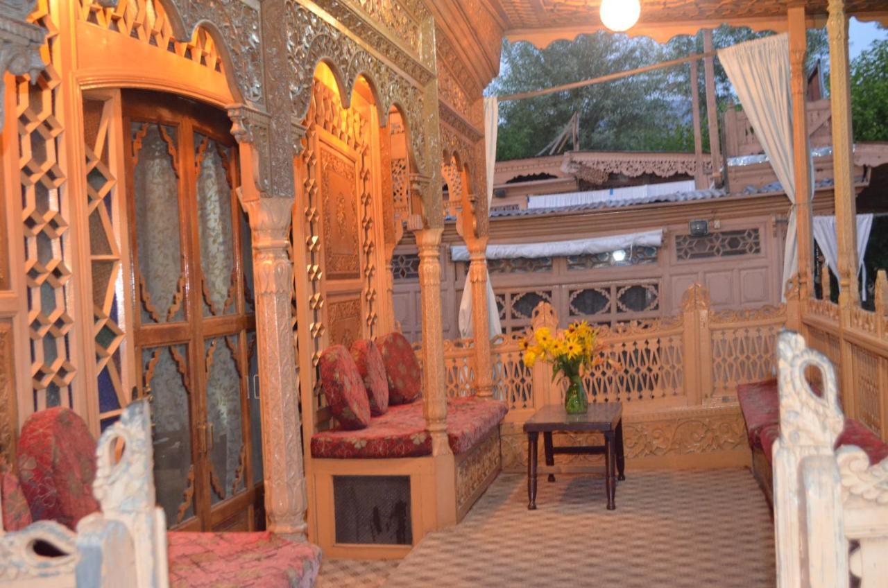 New Alexandra Houseboats Hotel 3*