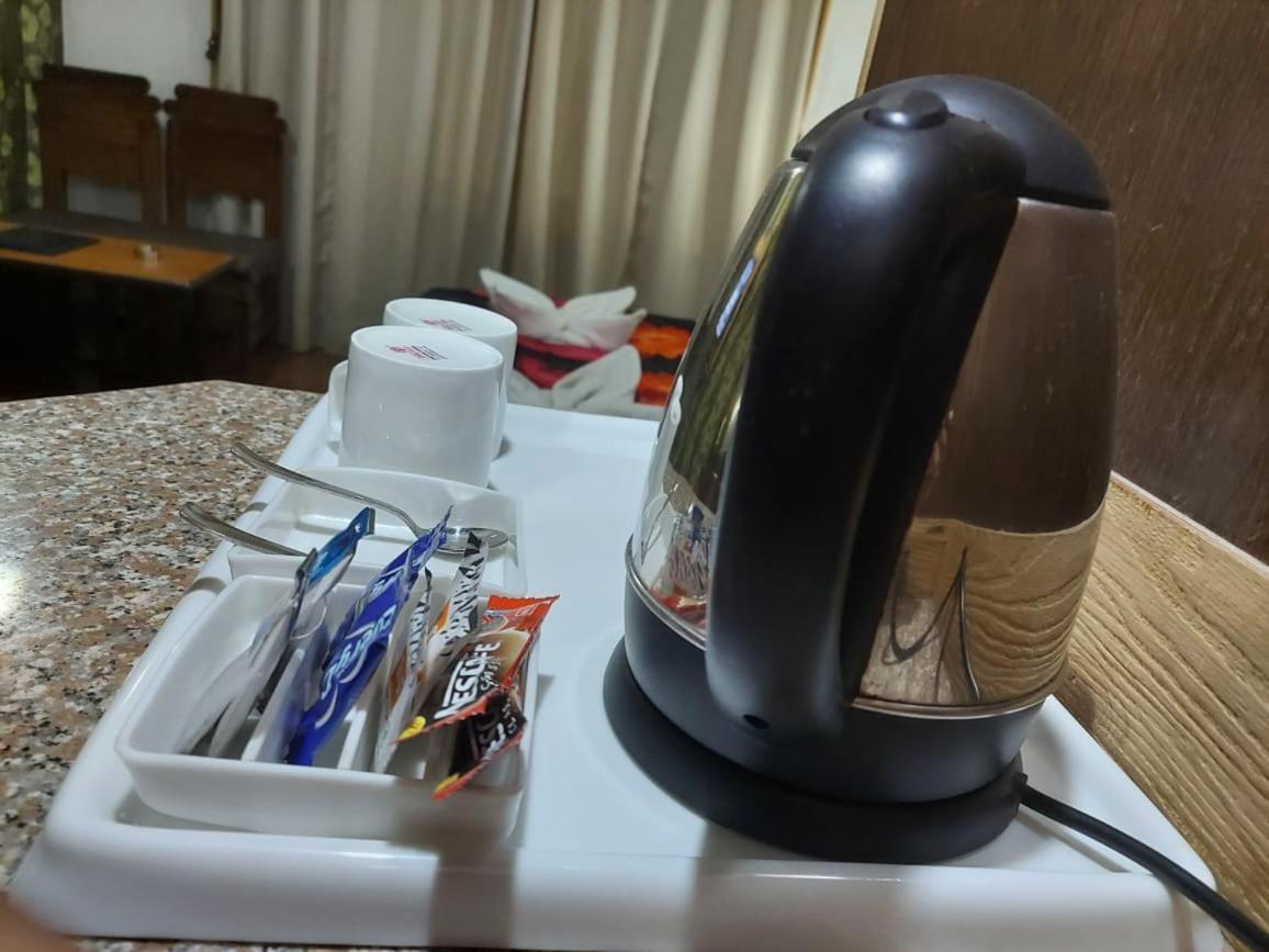 Hotel Grand Habib Srinagar (Jammu and Kashmir)