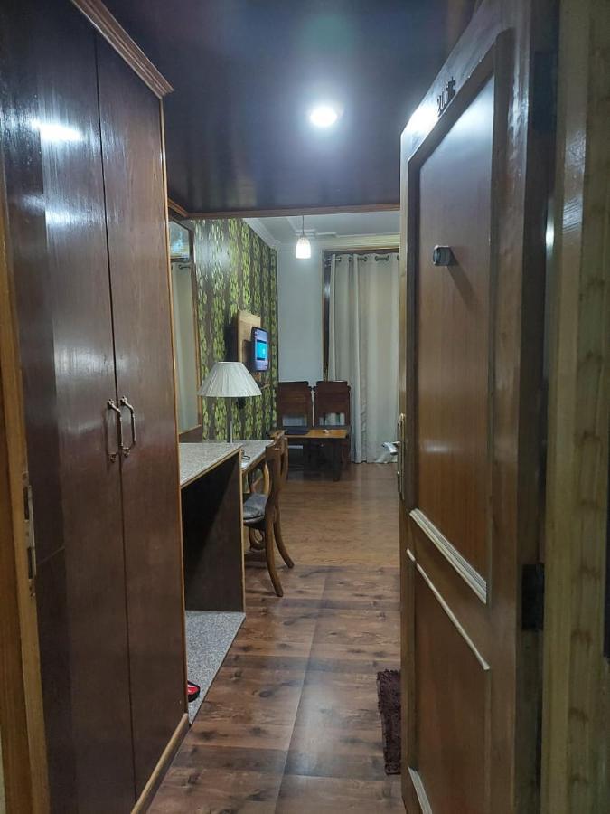 Grand Habib Hotel Srinagar (Jammu and Kashmir)