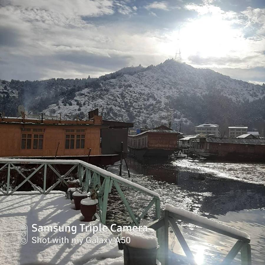 Houseboat - City Of Kashmir Srinagar (Jammu and Kashmir)