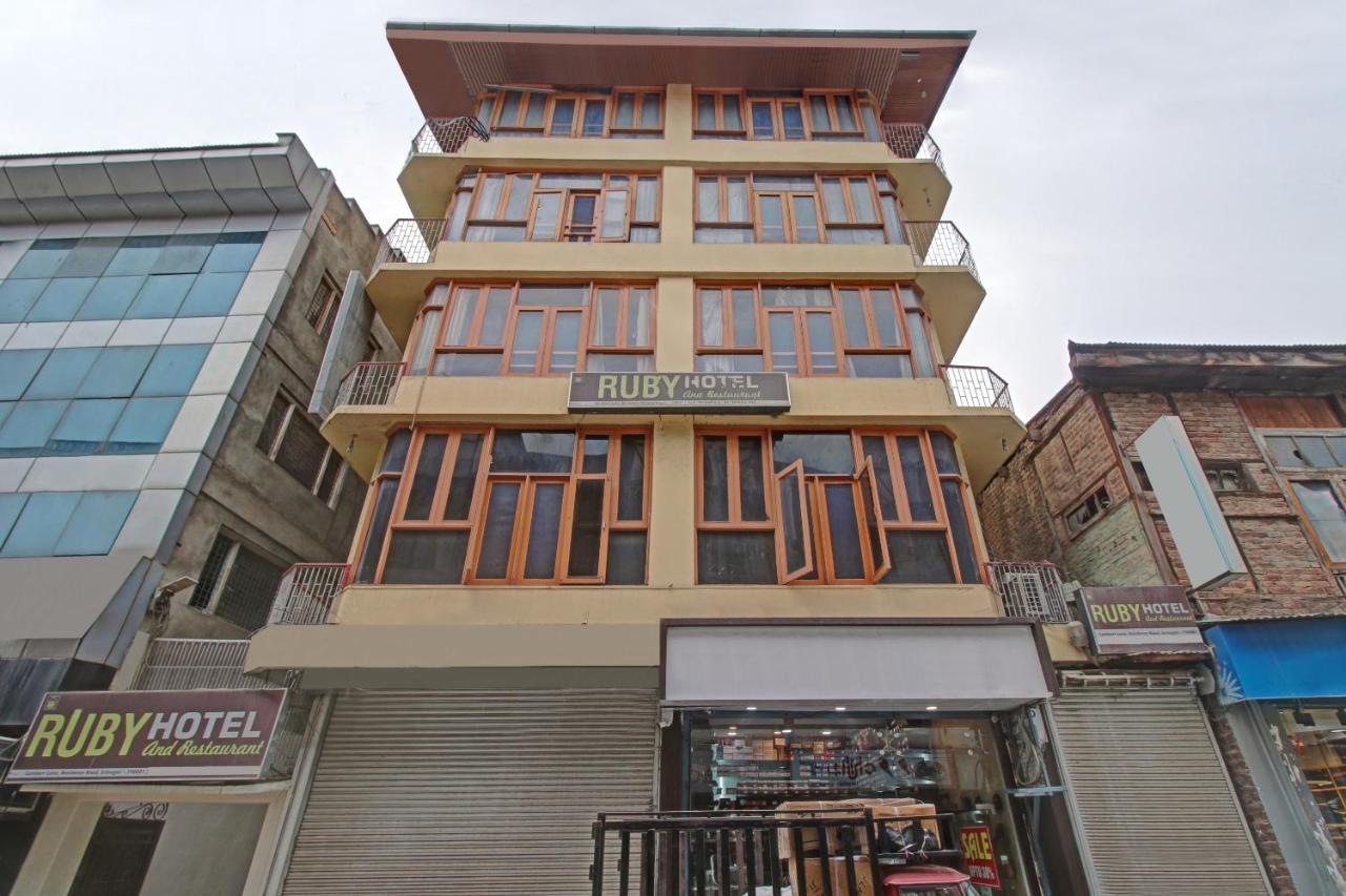 Oyo 82305 Ruby And Restaurant Hotel Srinagar (Jammu and Kashmir)