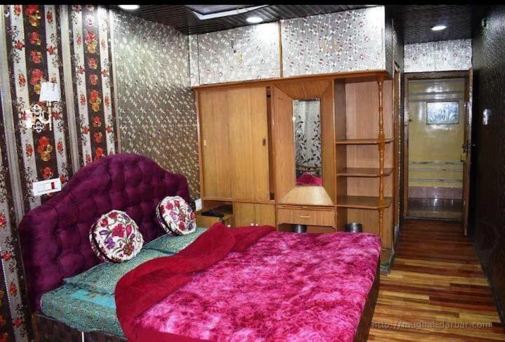 Mughal Darbar Hotel