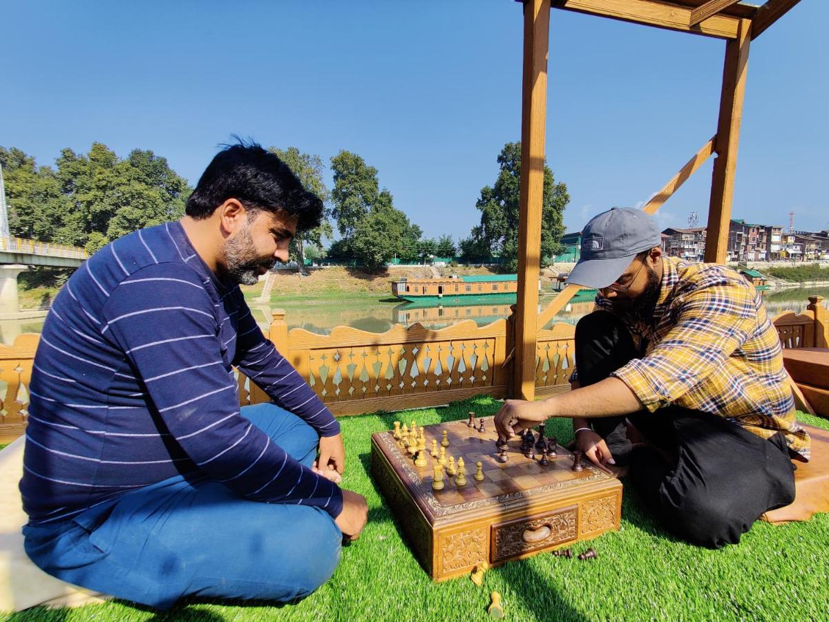 The Shelter Group Of Houseboats & Tour Organiser Srinagar (Jammu and Kashmir)