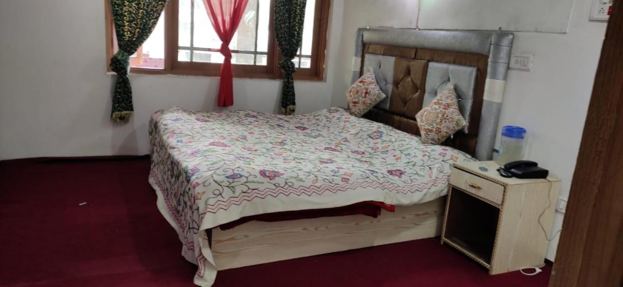 Homestay Shamus Javed