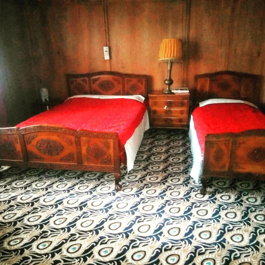 Snowgoose Group Of Houseboats 3* Srinagar (Jammu and Kashmir)