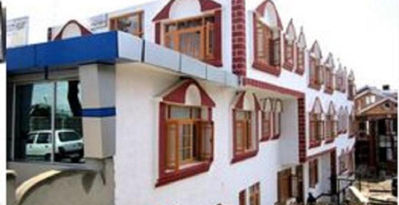 Grand Heart Guest house Srinagar (Jammu and Kashmir)