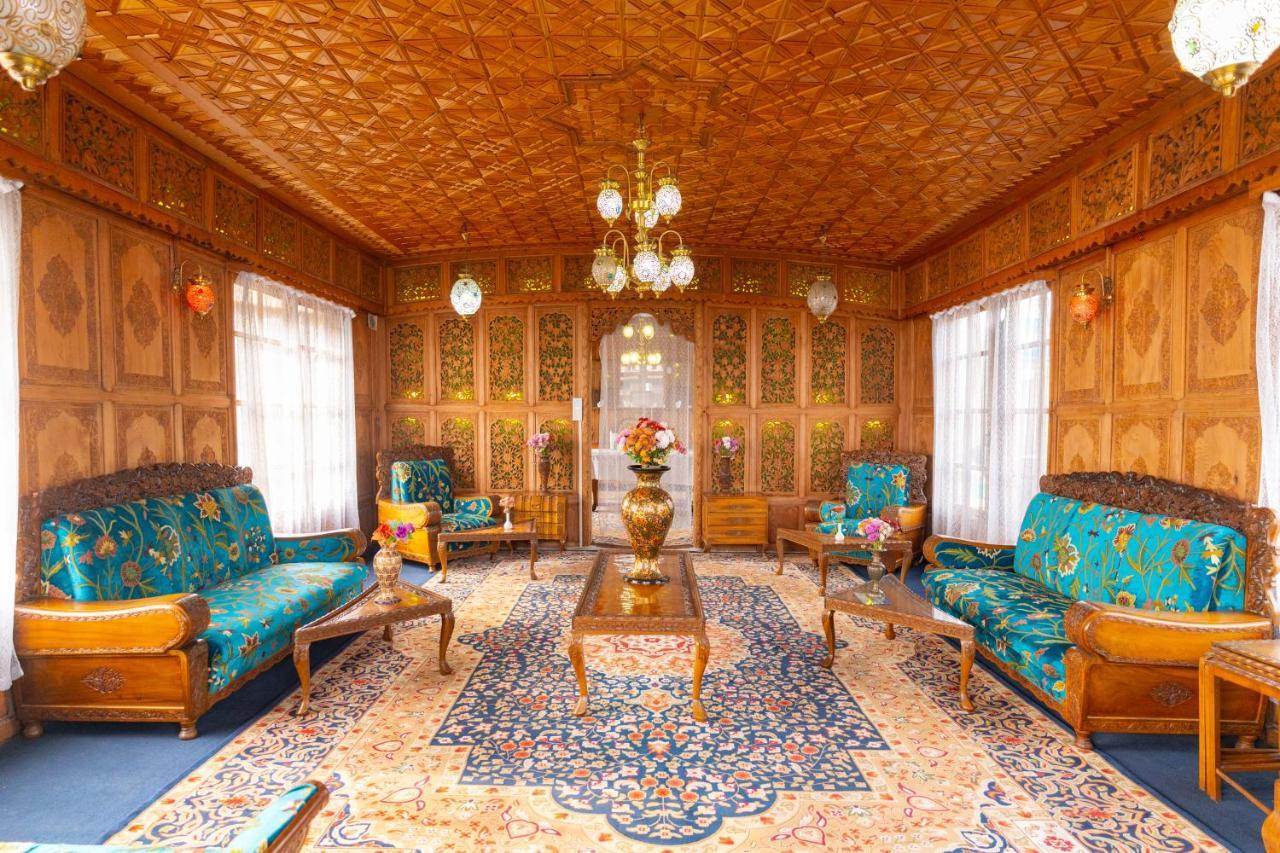 Wangnoo Heritage Houseboats 4* Srinagar (Jammu and Kashmir)