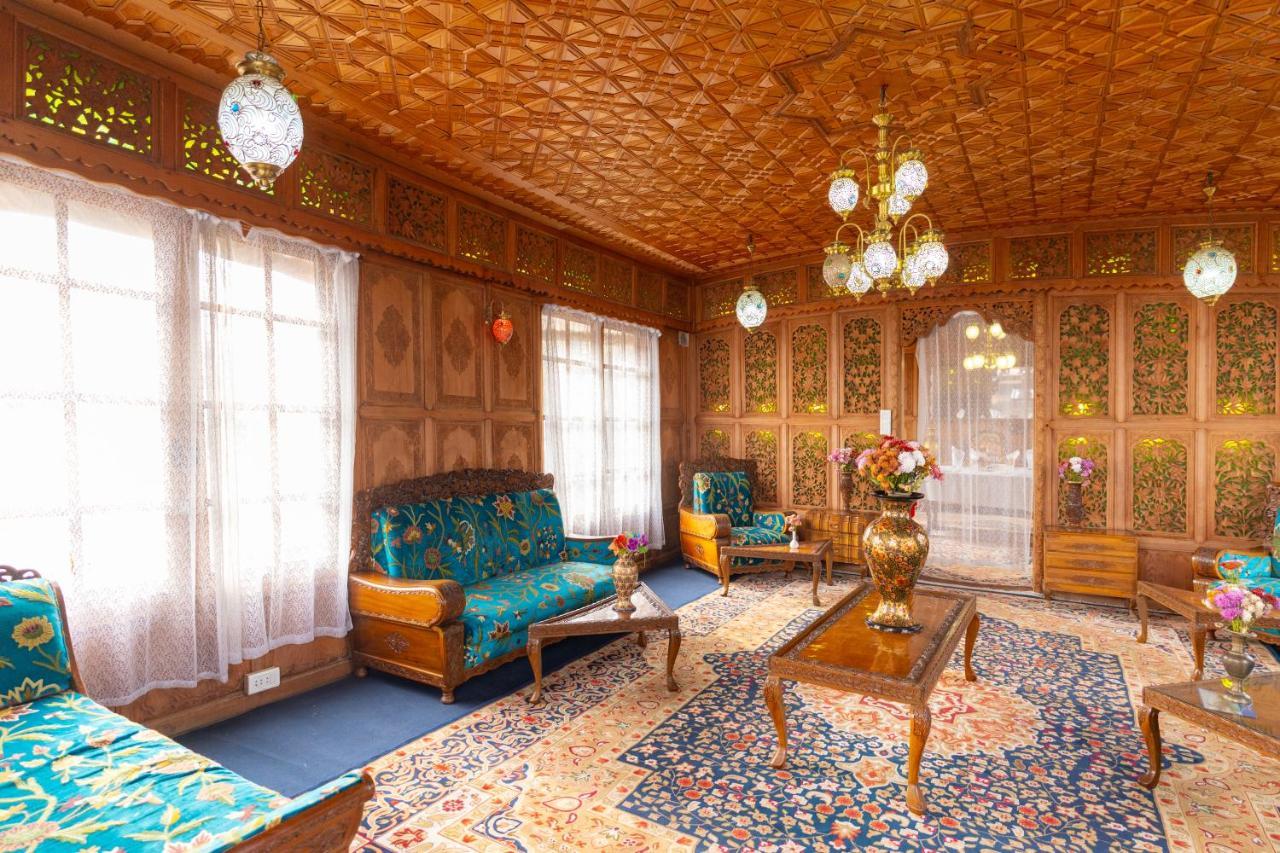 Wangnoo Heritage Houseboats Srinagar (Jammu and Kashmir)