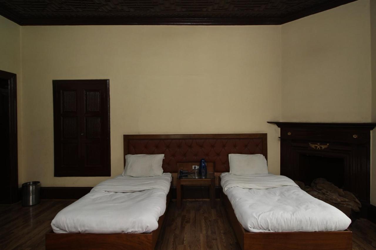 Oyo 30650 Akbar Residency Hotel 3*