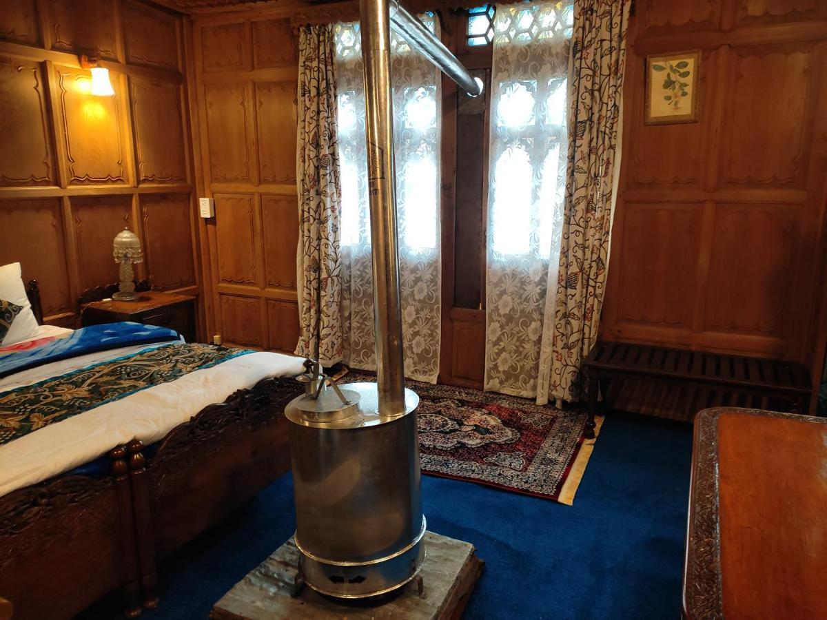 Luxury Scotland Srinagar (Jammu and Kashmir)