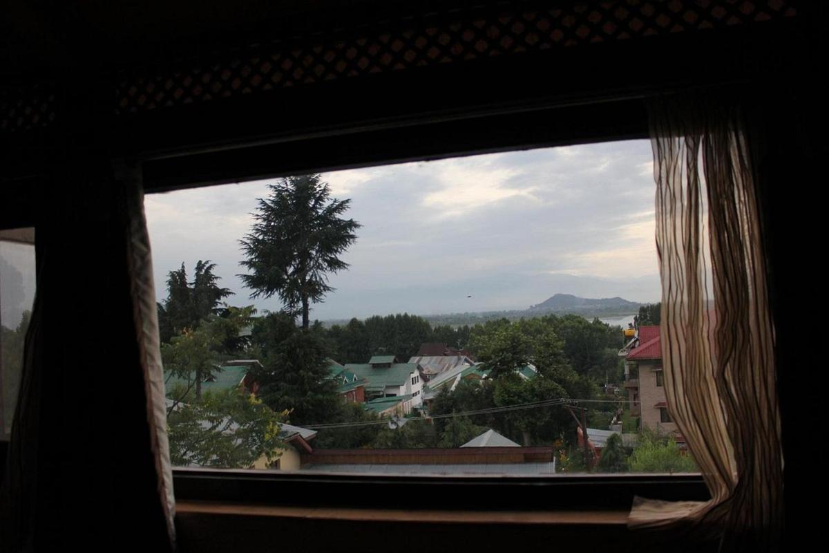 Silver Oak * Srinagar (Jammu and Kashmir)