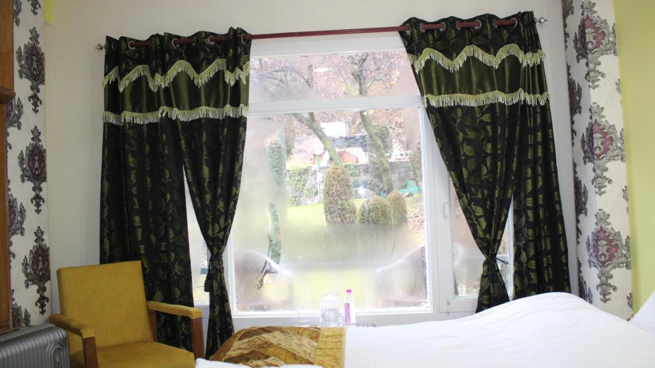 Heritage Rose Inn Hotel Srinagar (Jammu and Kashmir)