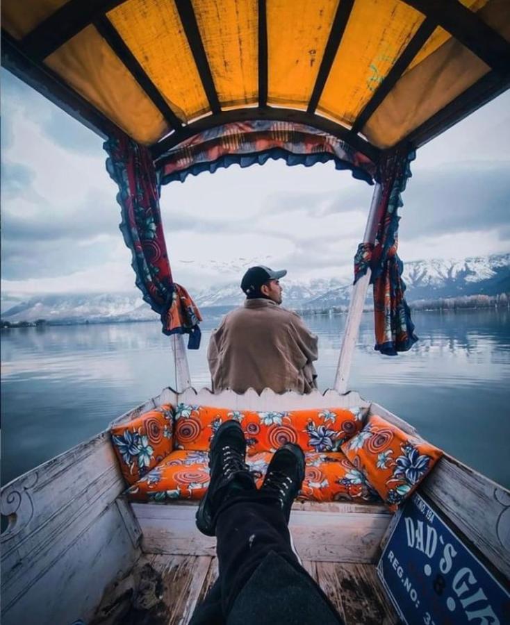 Houseboat Inshallah Botel Srinagar (Jammu and Kashmir)
