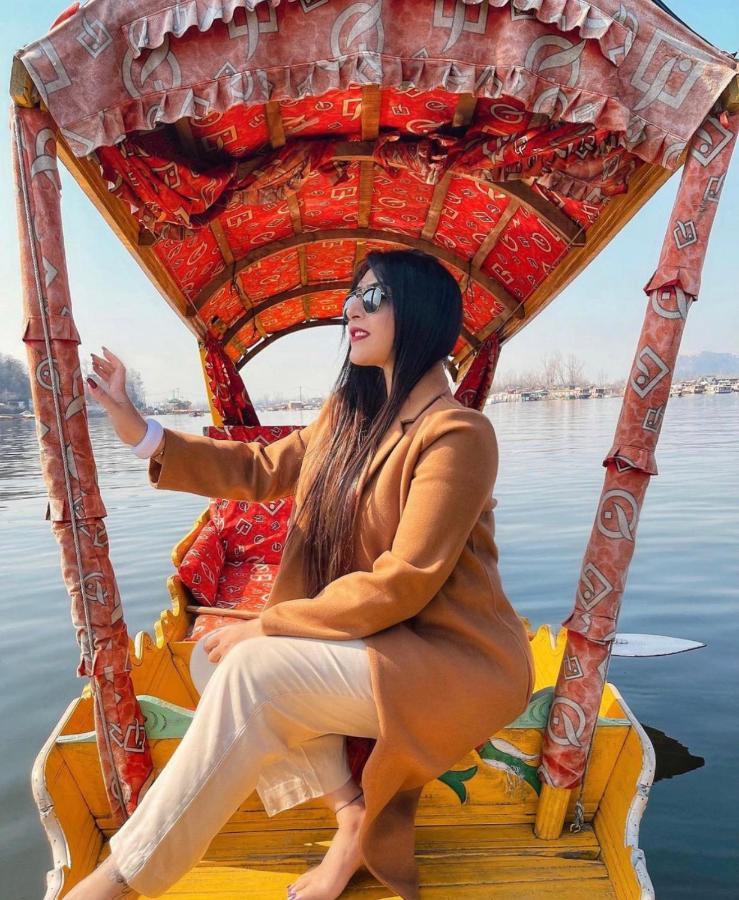 Houseboat Inshallah 4*