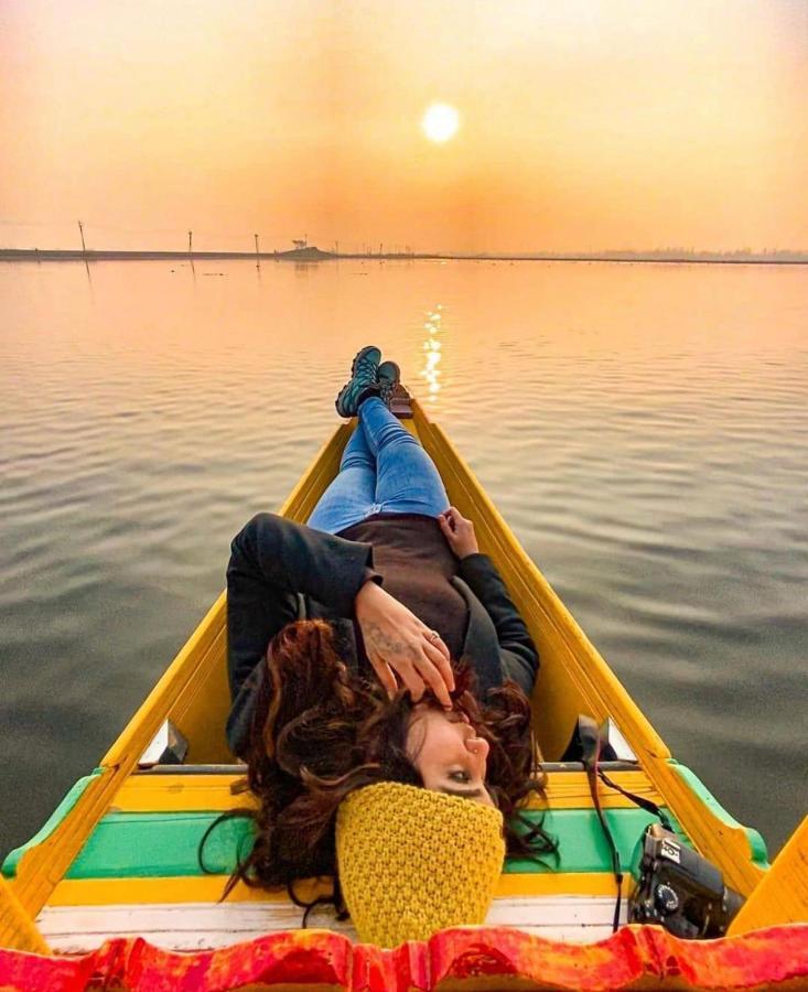 Houseboat Inshallah Botel 4*