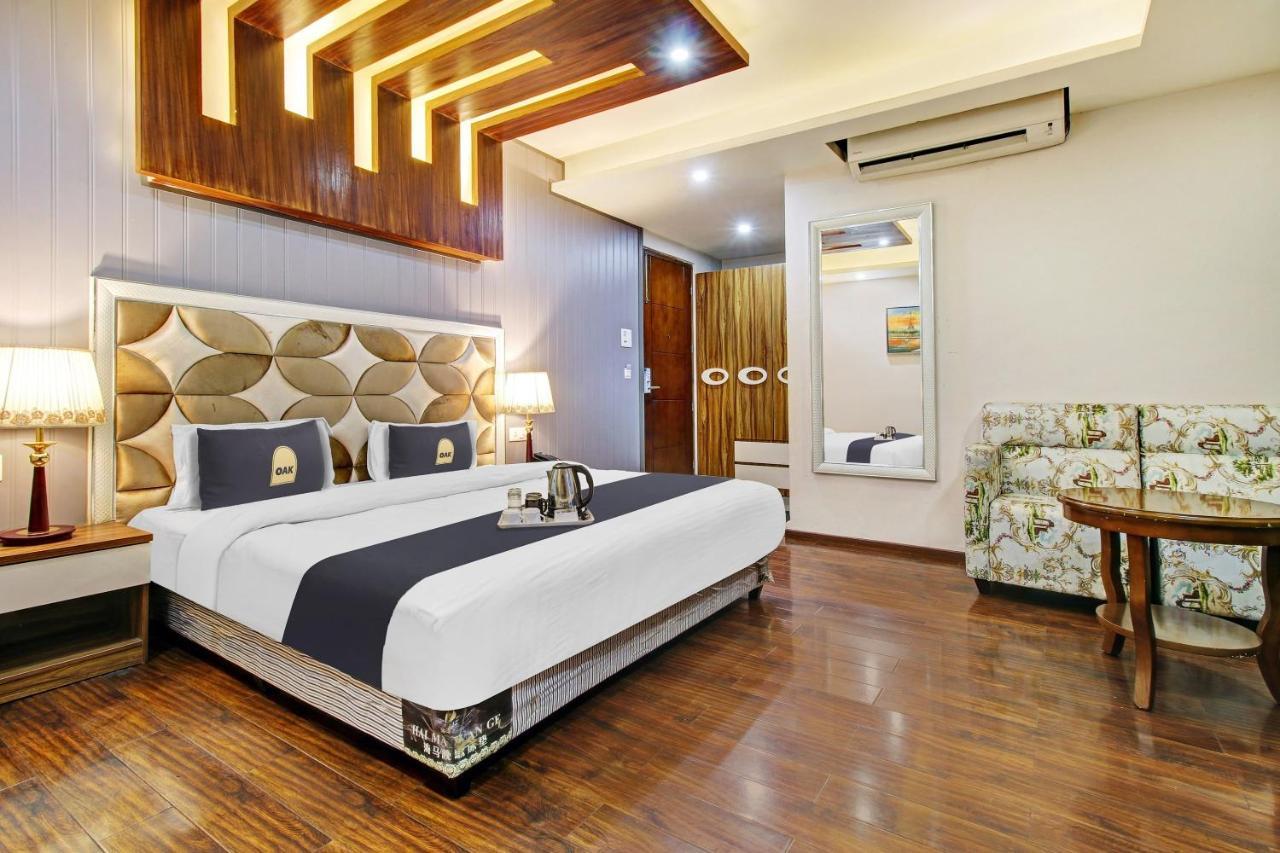 Townhouse Oak The Saffron Hotel Srinagar (Jammu and Kashmir)