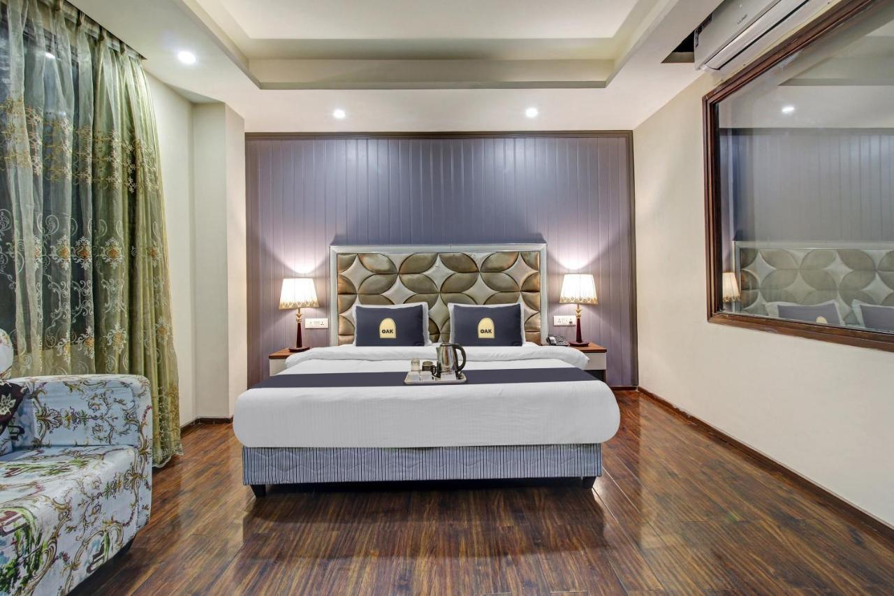 Townhouse Oak The Saffron Hotel Srinagar (Jammu and Kashmir)