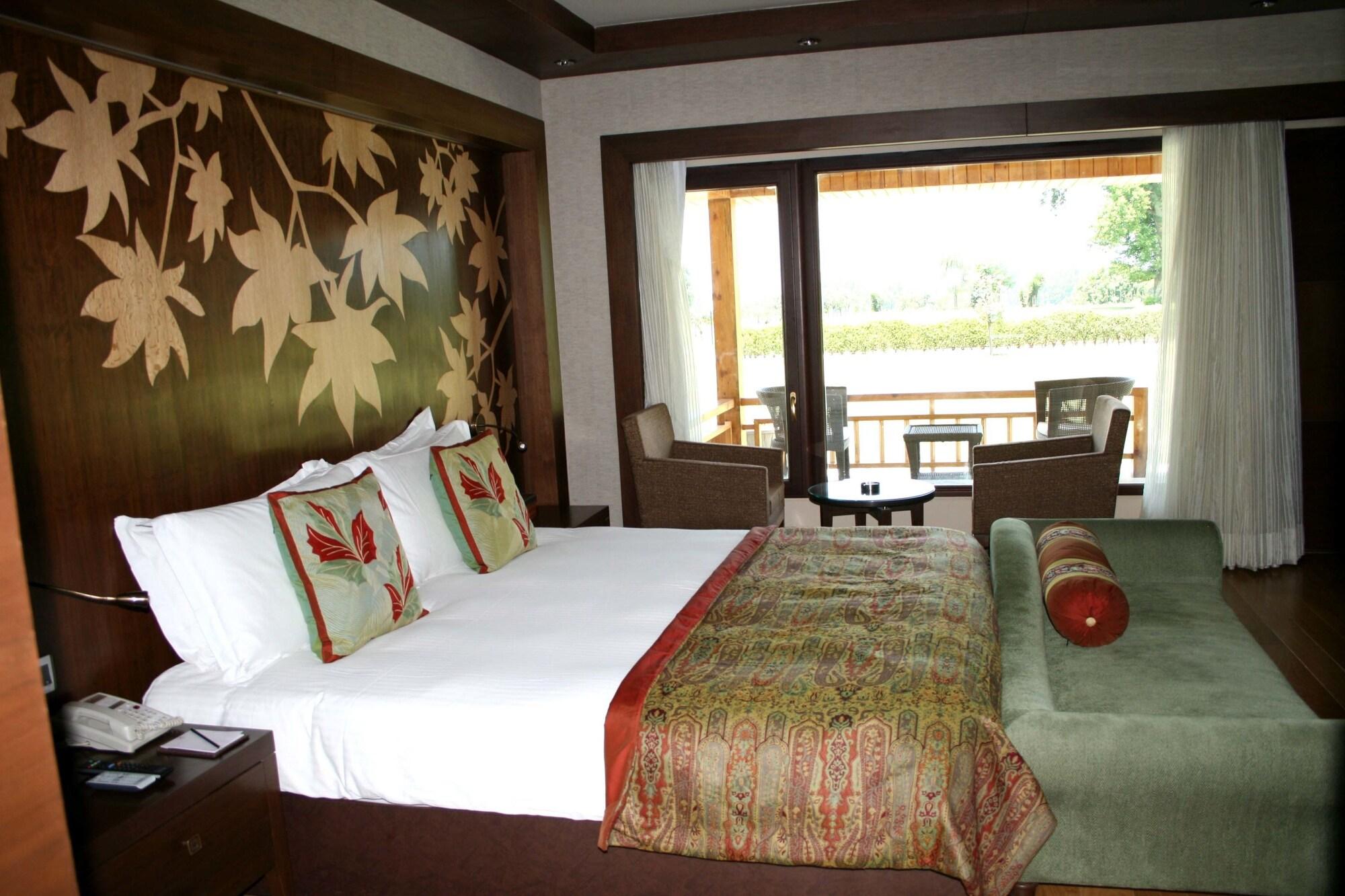 The Lalit Grand Palace Srinagar (Jammu and Kashmir)