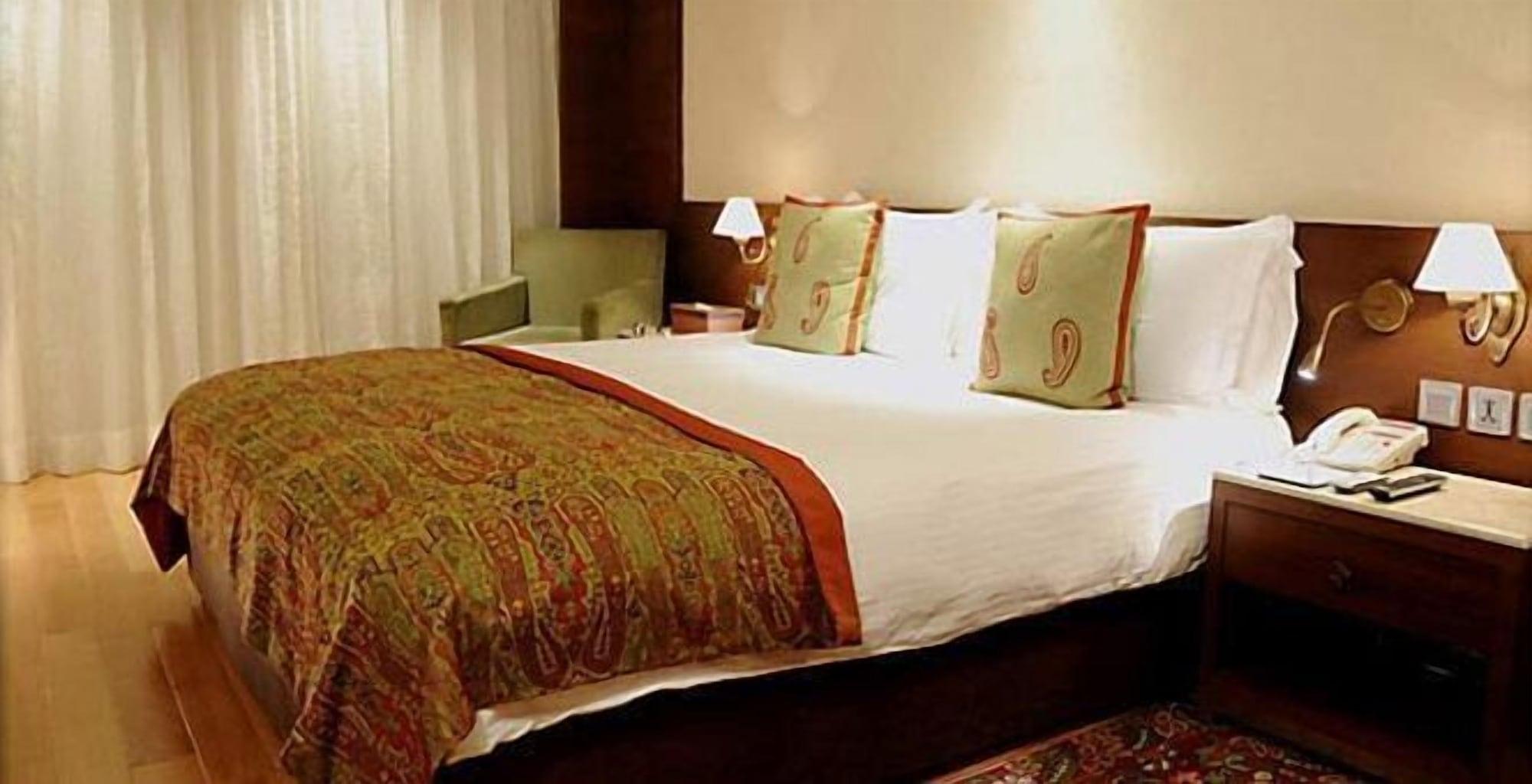 The Lalit Grand Palace Hotel 5*