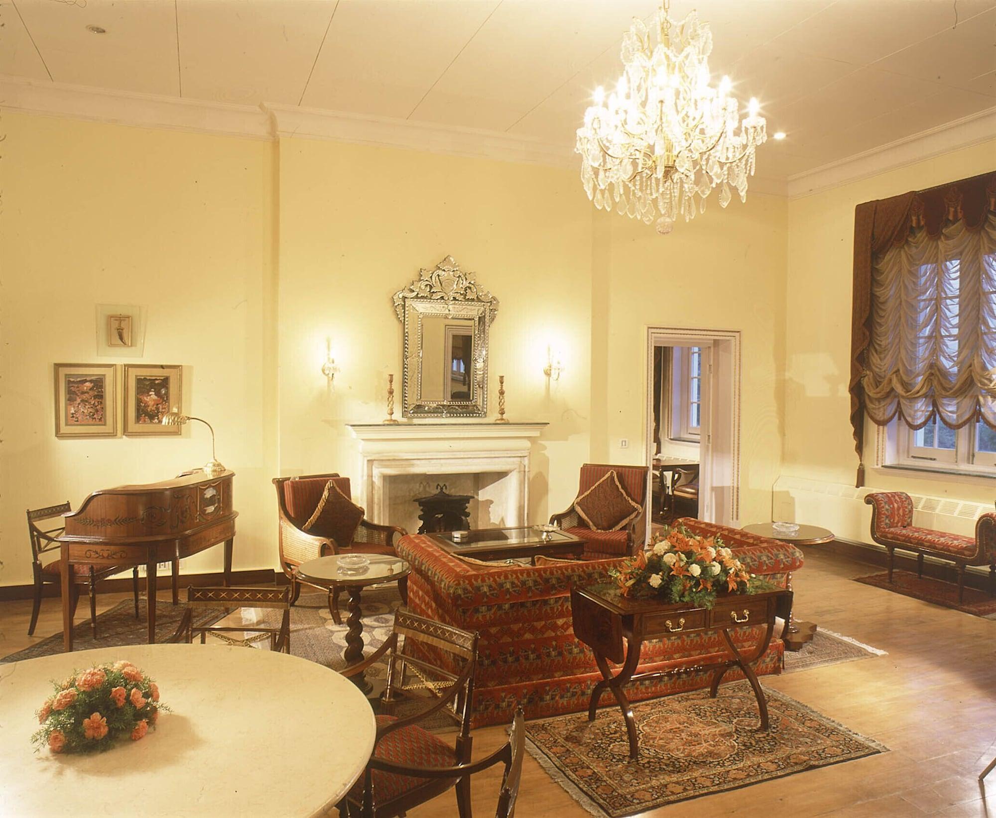 The Lalit Grand Palace 5*