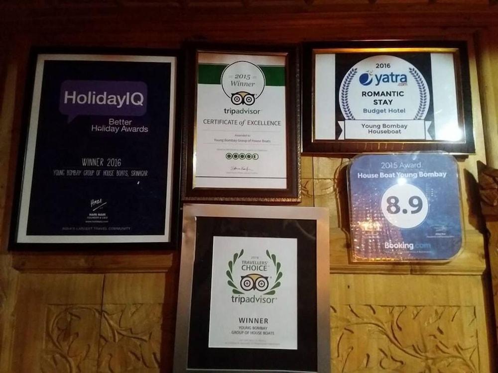 Young Bombay Group Of Houseboats Hotel 3*
