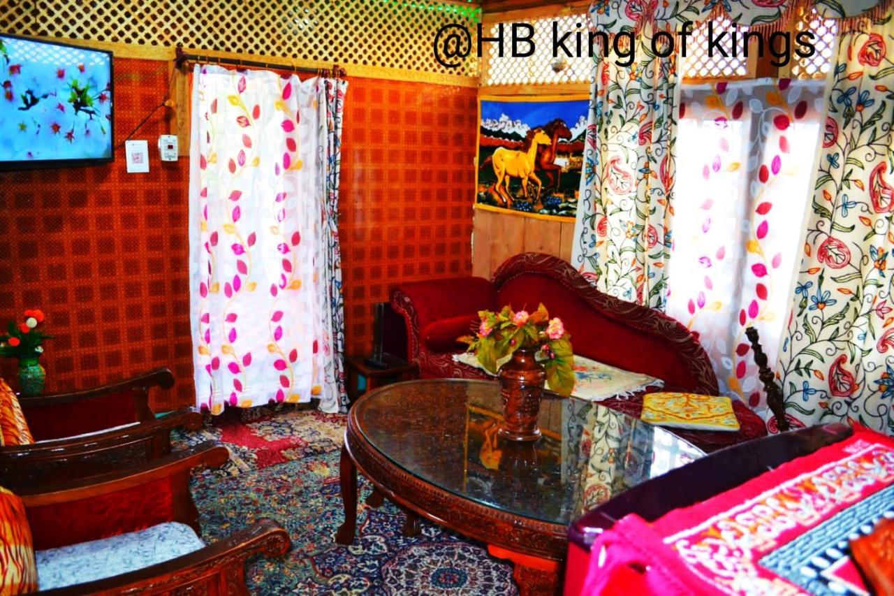 Houseboat King Of Kings Botel