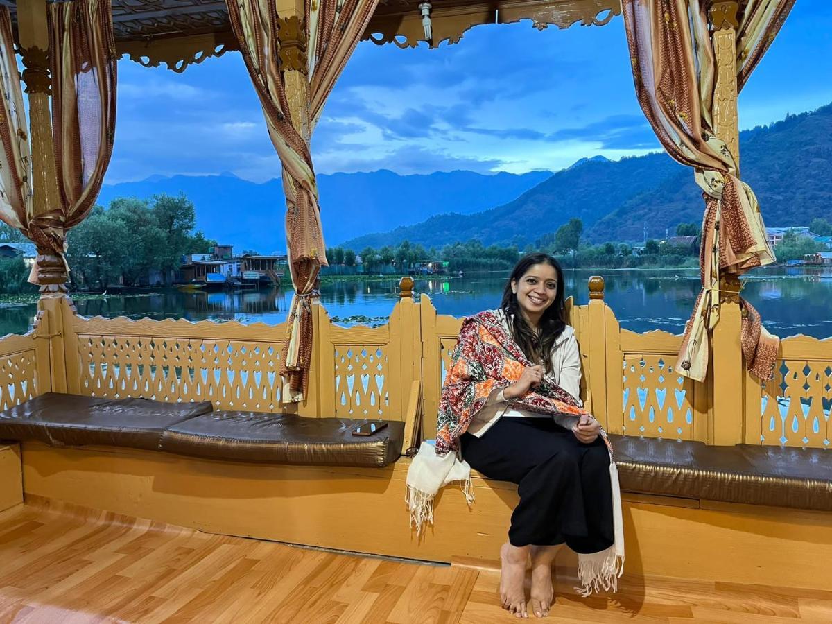 Raja'S Palace Houseboat - Kashmir Srinagar (Jammu and Kashmir)