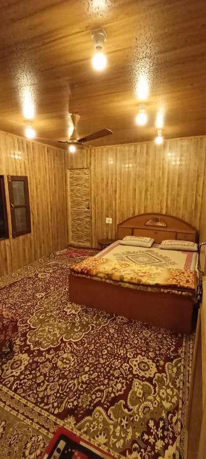 Gosani * Srinagar (Jammu and Kashmir)