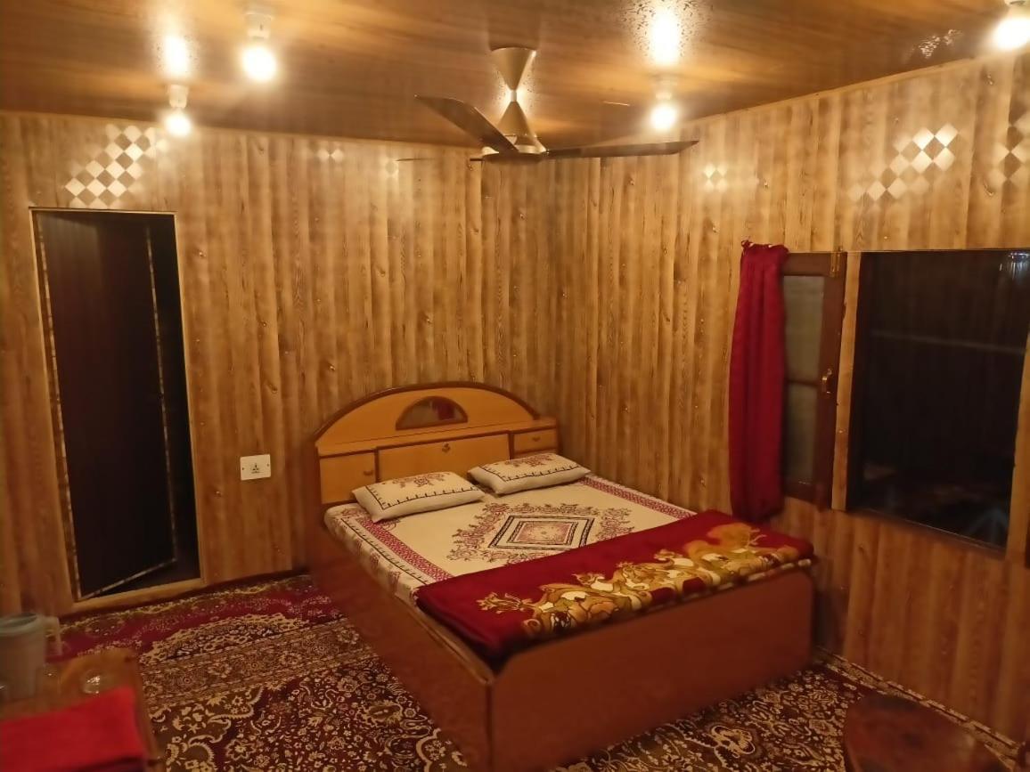 Gosani * Srinagar (Jammu and Kashmir)
