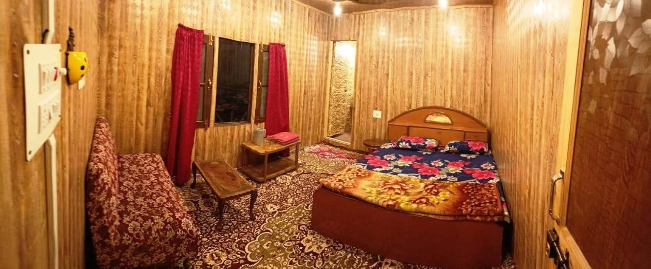 Gosani Guest house