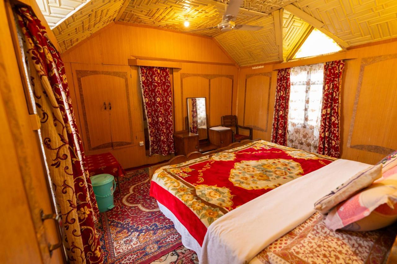 Hotel Green Heritage Group Of Houseboats 4*